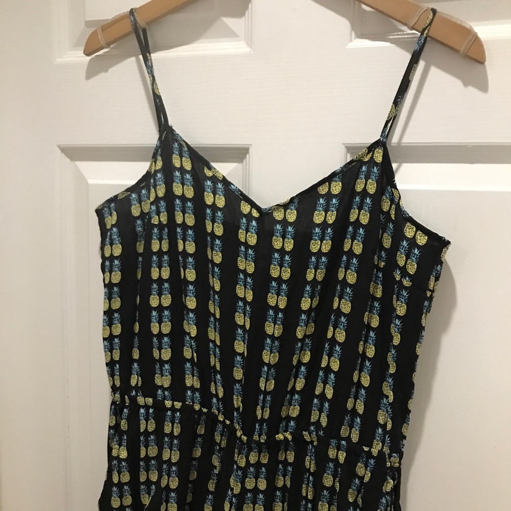 Jumpsuit - Picture 3 of 4